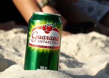 Guaraná Antarctica é produzido pela Ambev