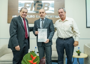 Jacobina Mineração recebe certificação