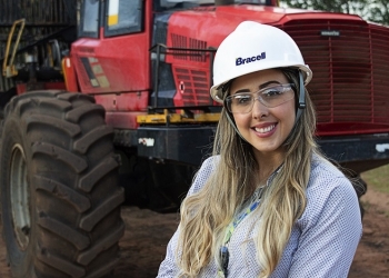 Funcionária da Bracell: Senai forma novos profissionais