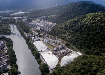 Fotografia da unidade Cubatão da Unipar
