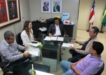 Isofilmes assina protocolo para fábrica em Santo Antônio de Jesus