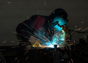 Metalurgia puxa alta da indústria