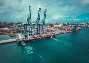 Vista aérea do Tecon Salvador