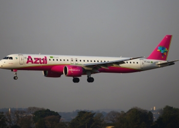 AZUL EMBRAER 195-E2 ROSA