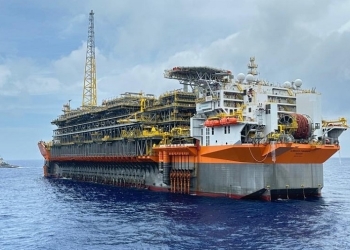 navio-plataforma Almirante Tamandaré