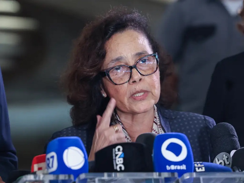 Cem turistas brasileiros deixaram a Venezuela após ataque dos EUA 1 Maria Laura da Rocha