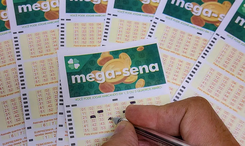 Mega acumula e prêmio vai a R$105 milhões 1 mega sena