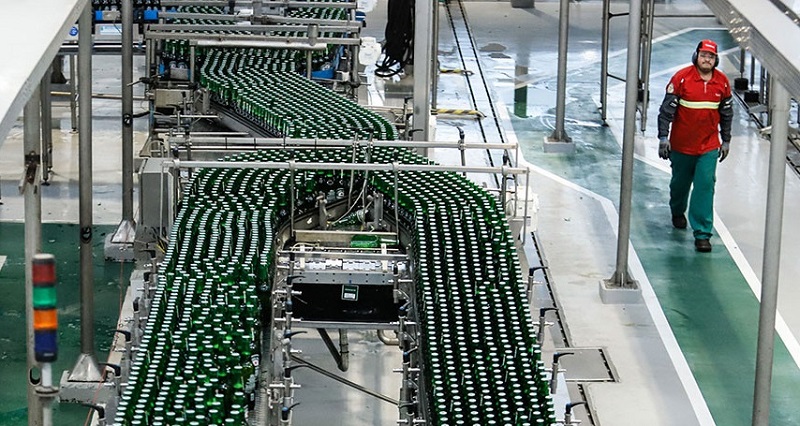 O voo curto da indústria na Bahia e o peso da 'refino-dependência' 1 indústria bebidas