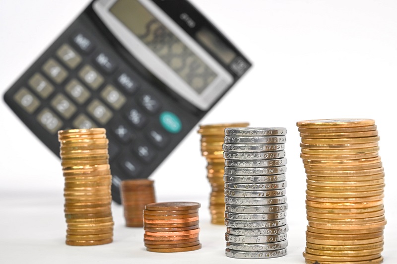 Mercado ilícito custa mais de R$107 bilhões por ano para a indústria 1 CNI