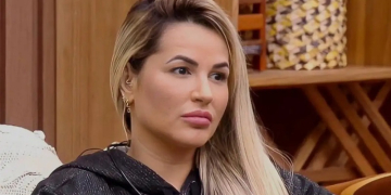 Deolane Bezerra