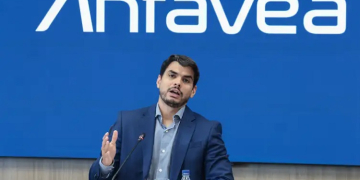 Igor Calvet