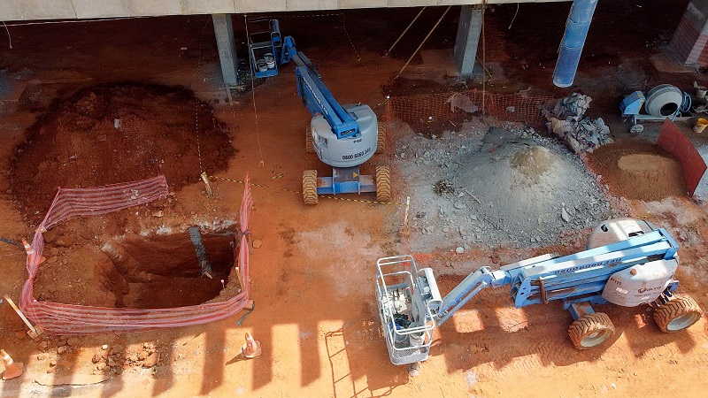 Atividade da indústria da construção melhora pelo terceiro mês consecutivo 1 Canteiro de obras