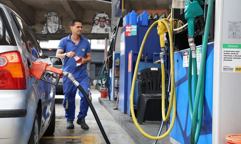 Governo propõe subvenção da gasolina em R$0,44 por litro 1 gasolina