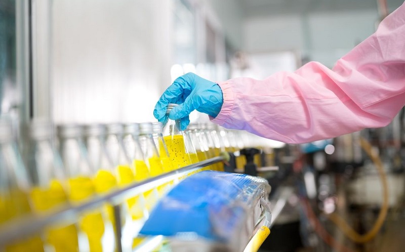 Produção industrial afunda em abril e expõe desgaste da economia real 1 indústria química