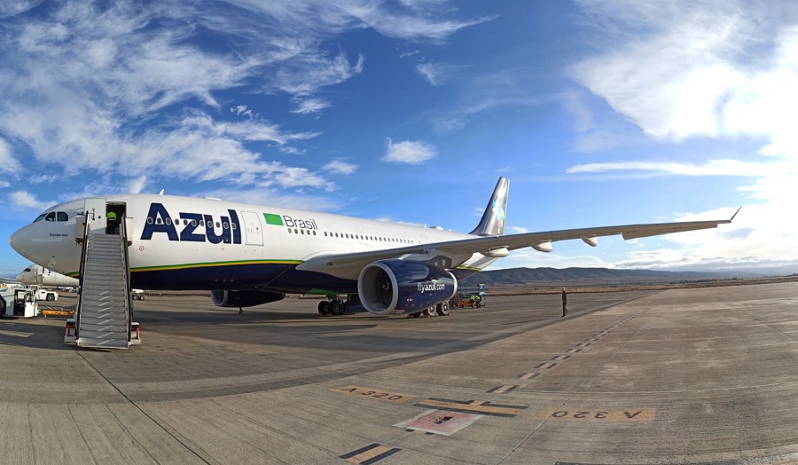 Azul recebe a primeira de 5 aeronaves Airbus A330 1 Airbus A330-200 da Azul