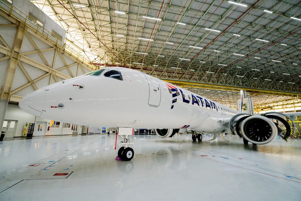 Latam revela primeiro Embraer E195-E2 que operará no Brasil a partir do 4º trimestre 2 Latam