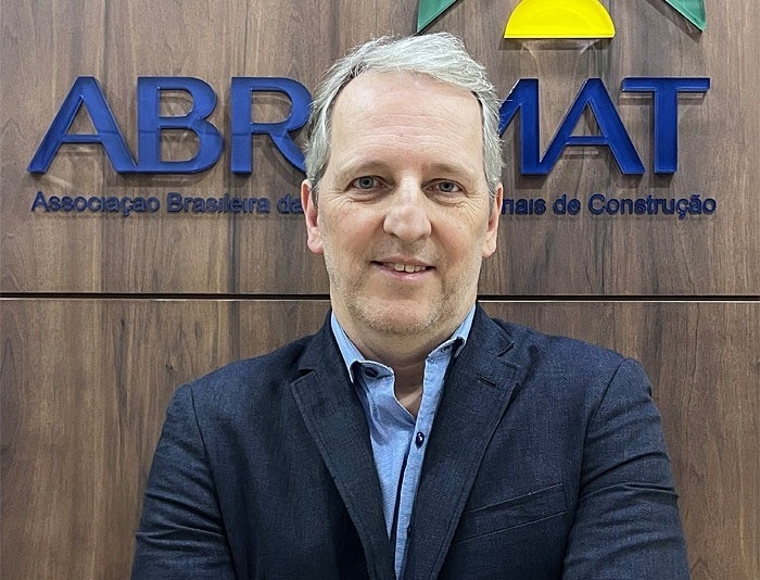 Indústria de materiais de construção: vendas sobem, fé no governo desce 2 Mauro Franco