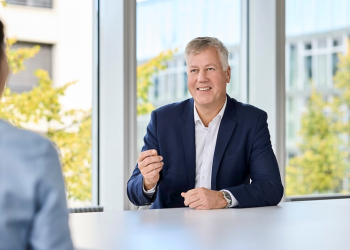 ABB tem avanço de 28% nos pedidos do 2T26 17 Morten Wierod