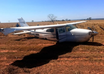 avião