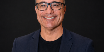Max Roberto