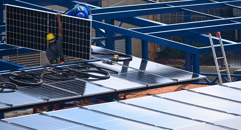 Economia verde cria 16 novas profissões para a indústria até 2035 1 emprego solar